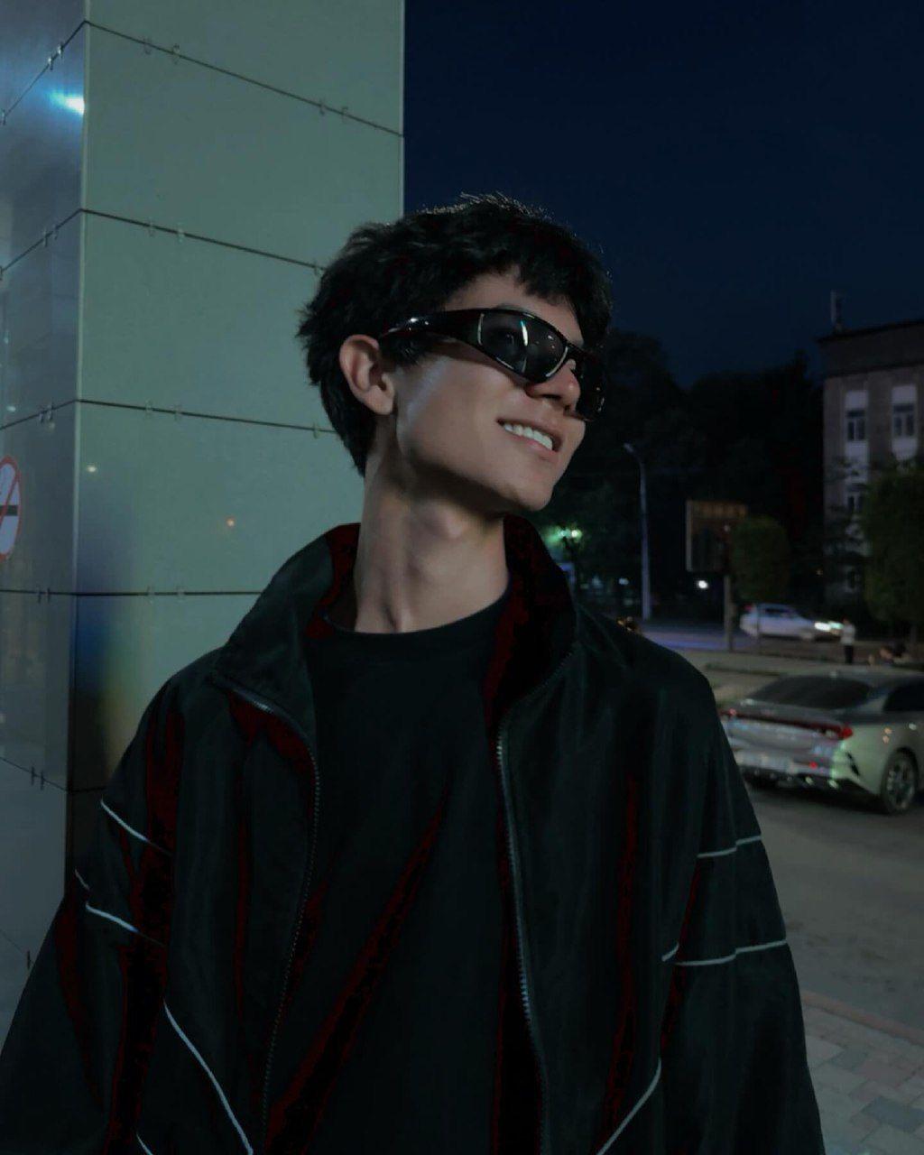 Hoodie V-Live undercloat