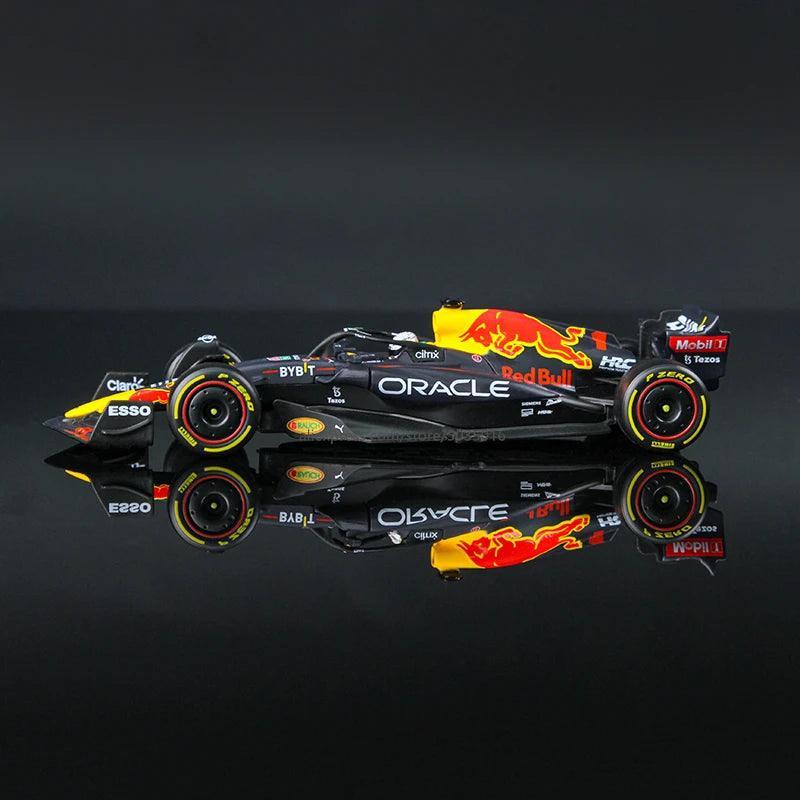 2023 F1 Miniatura Red Bull Racing #11 Sergio Pérez