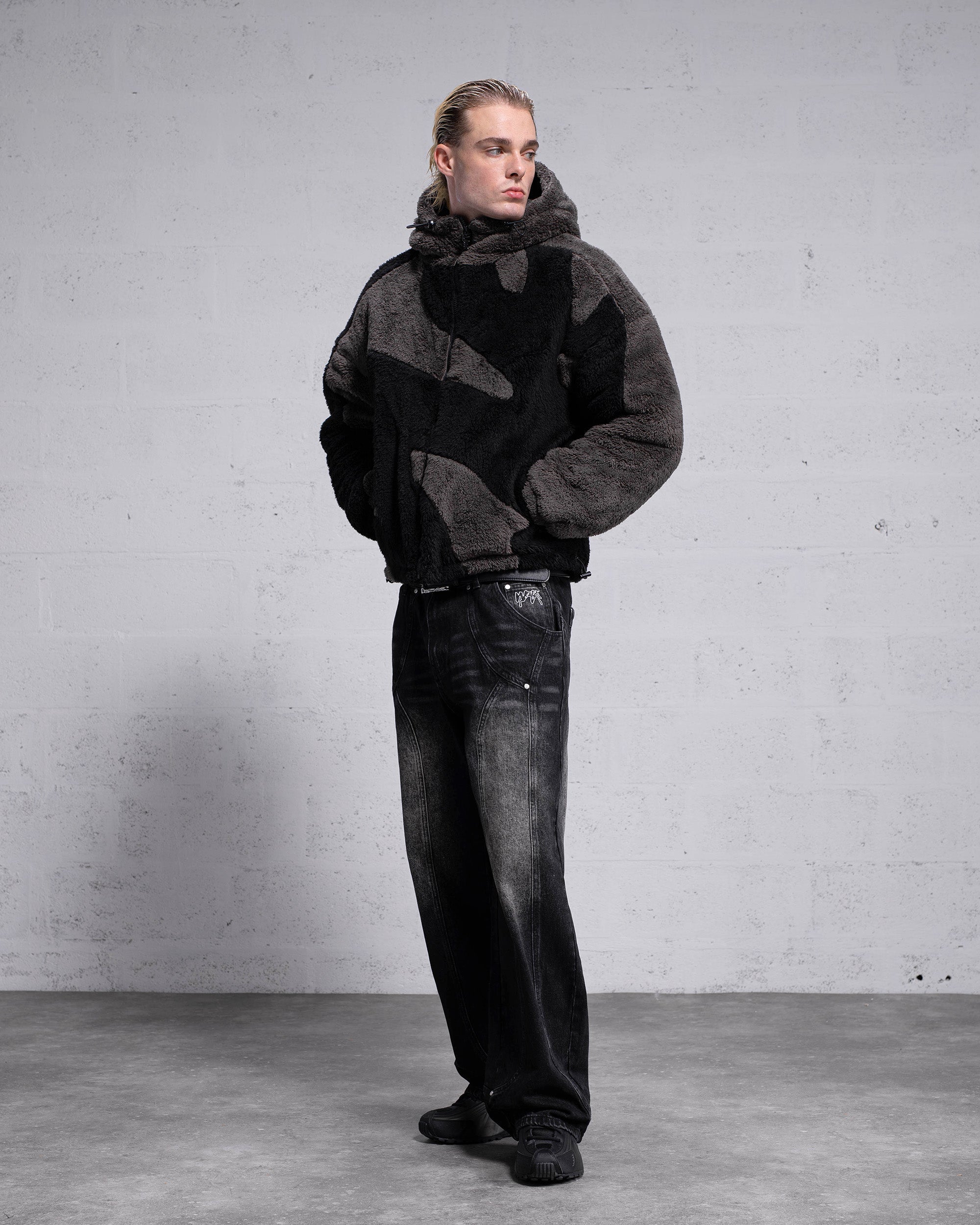 Fluffy Sherpa Jacket - Black